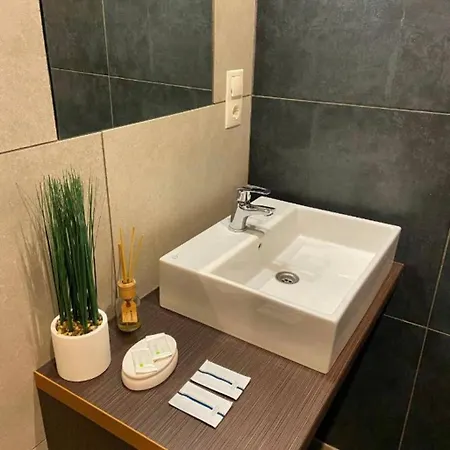 Vip 30 * Lviv